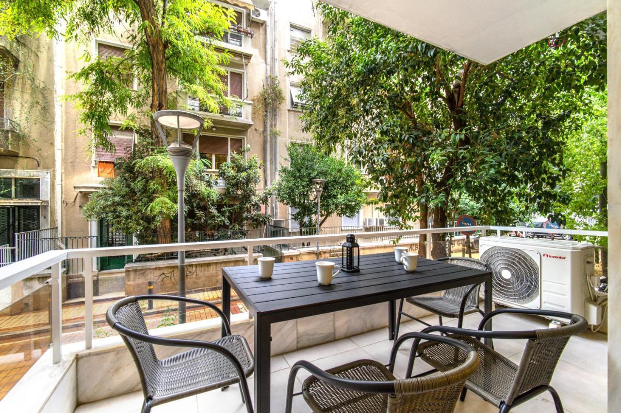 Urban Luxury On A Quiet Street In The Center Of Athens Lejlighed Eksteriør billede